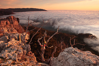Katya Krasnickaja, Dawn on Ai-Petri Mountain, Crimea. Winnaar Wiki Loves Earth 2013. (CC 3.0)